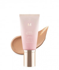 Tenul de porțelan: Descoperă puterea unui BB cream coreean