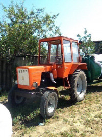 Tractor t-25
